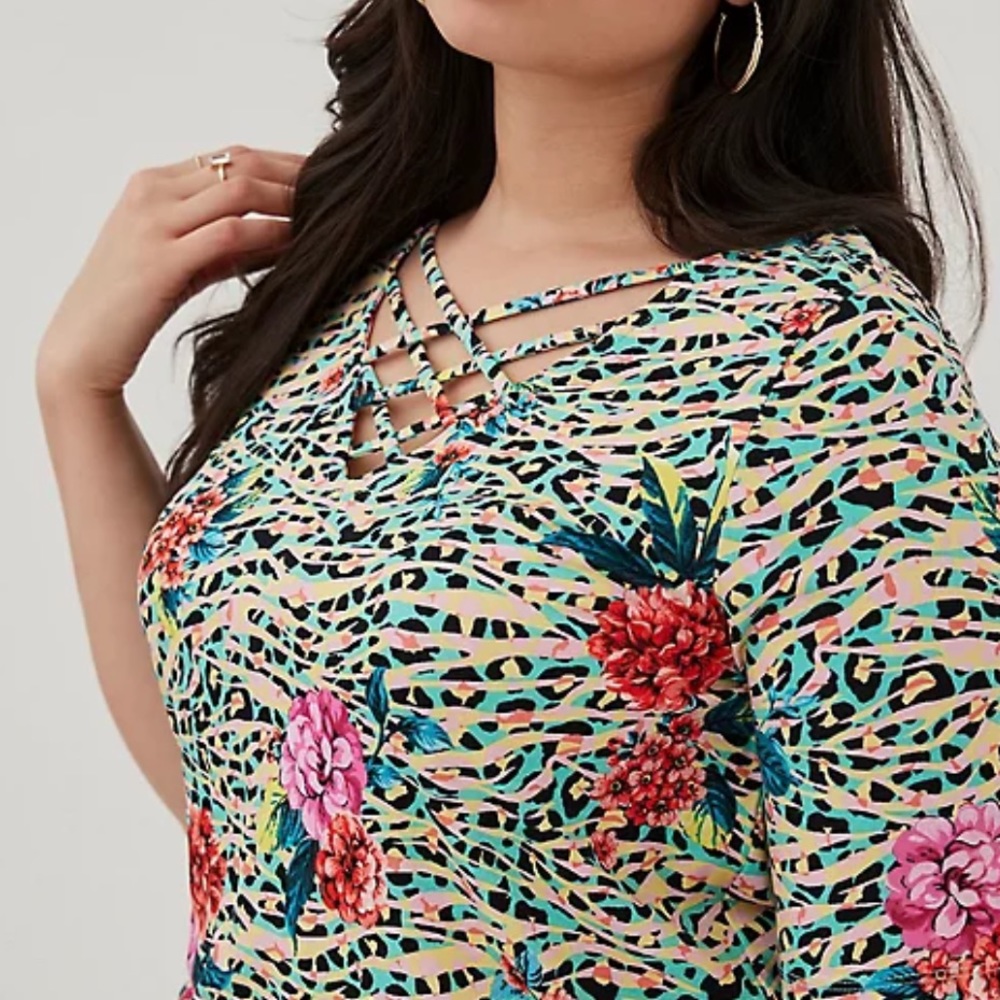 Floral Leopard Super Soft V-Neck Strappy Tunic - Picture 3 of 7